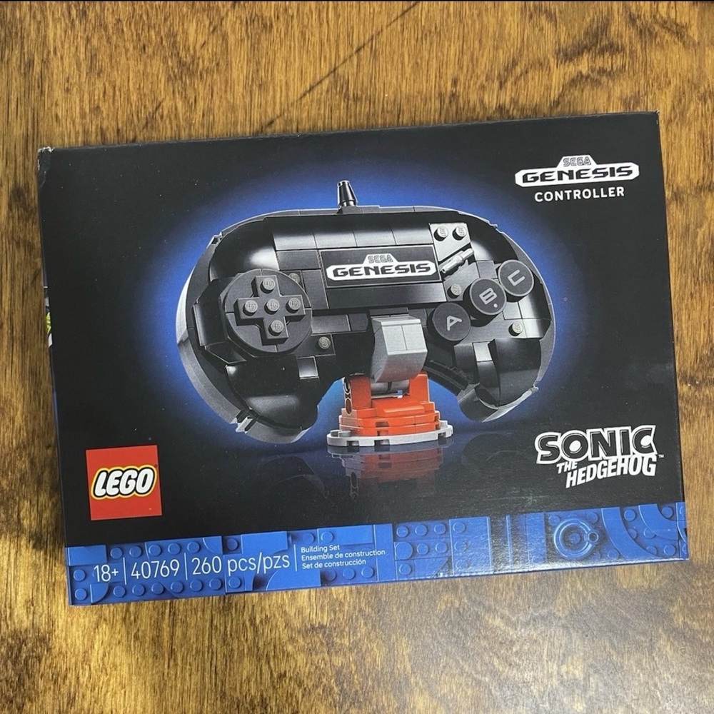 LEGO 40769 SEGA Genesis Controller 260pcs Limited Edition - NEW IN BOX UNOPENED